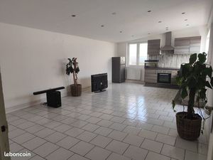 Maison 1 chambre dispo le 16 janvier 600 euros