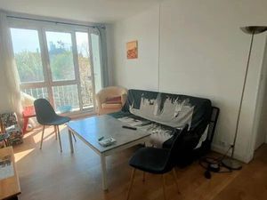 Location appartement 1 pièce 75 m² à Cachan (94230)