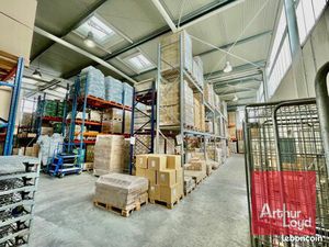 Local industriel 51 m²