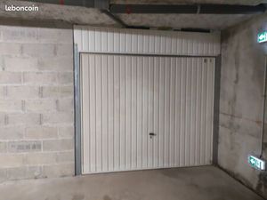 Garage à louer résidence sécurisée