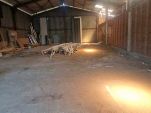 Entrepôt/local 230 m2