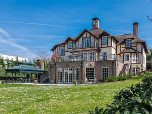 Maison à louer à Uccle € 14.000 (LIQQ1) - Brussels Sotheby's International Realty | Zimmo