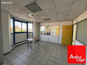 Bureaux 180 m²