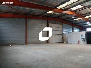 Local industriel 380 m²