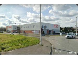 Local commercial 2 086 m²