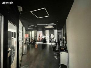 Local commercial 110 m²