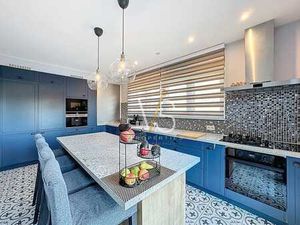 SUPERBE VILLA 4 CHAMBRES AVEC JARDIN & GARAGE!