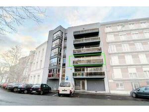 Appartement 2 chambres avec 2 balcons  au centre de Tournai