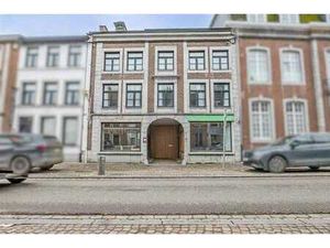 Propriété de caractère à 2 pas de la Place du Perron !