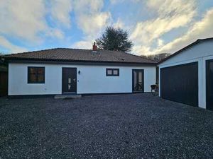 Villa de plain pied dans un coin calme et verdoyant