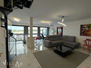 DUPLEX LUMINEUX AVEC VUE IMPRENABLE  TERRASSE ET PISCINE