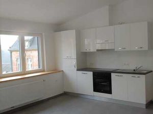 appartement neuf impecc 720 €  0470/82 52 85.