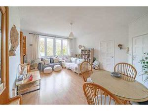 Superbe appart 1CH en plein Centre de Waterloo !