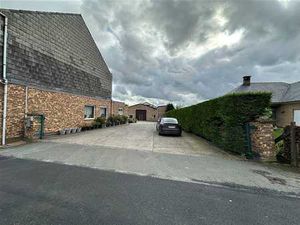 Entrepôt avec bureau