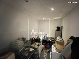 Local commercial 168 m²