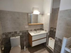 Rare - T2 refait à neuf - 35m² - RDC - Climatisé- Petit immeuble