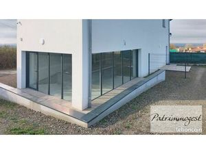 Local Commercial neuf à Civens