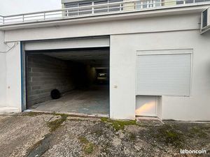 Local 250 m² SAINT ETIENNE