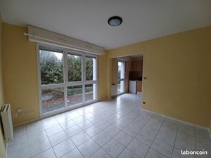 Studio 26m² avec garage dans résidence sécurisée très bien située