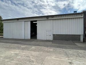 Local industriel 487 m²