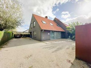 Une villa atypique en excellent état  avec espace de prat...