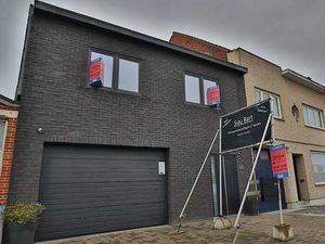 Instapklare  energiezuinige woning met tuin  garage en mo...