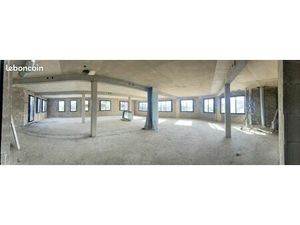 Bureaux 127 m²