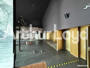 Local commercial 432 m²