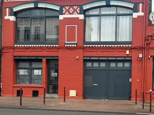 Local commercial 145m2