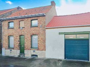 Woning met garage en zuidgerichte tuin met enorm veel mog...