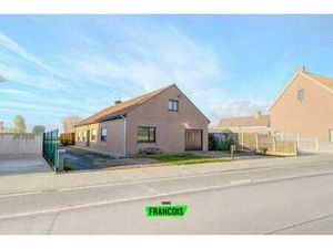 Bungalow avec 3 chambres et bureau à vendre dans un cadre r…