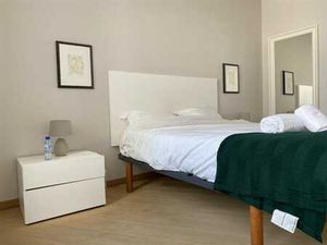 Madou/CEE Superbe appartement une chambre meublé avec terras