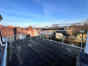 Superbe duplex rénové 2 chambres avec grande terrasse