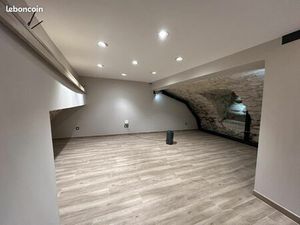 Local commercial 215 m²