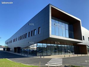 Bureaux 334 m²