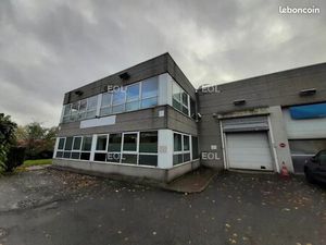 Local d'activité 852 m²
