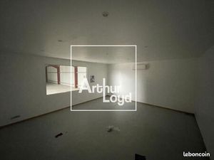 Local industriel 660 m²