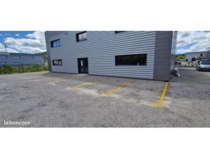 Saint-martin-de-Londres  ZAE  local 26 m2