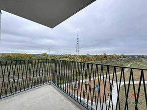 1ère occupation : Bel appartement 2 chambres + parking