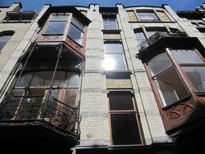 Cosy/charmant flat 3 pièces en enfilade de +/-56m2 avec cour