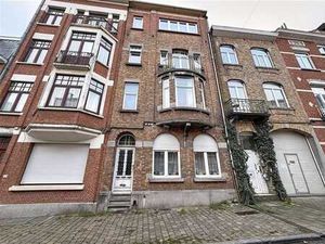 Appartement à louer à 2 chambres. Très peu de charge.