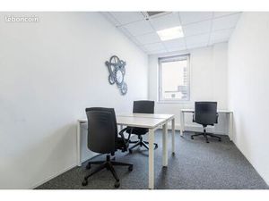 Bureau privé à louer pour 2 personnes à CERGY  Stop & Work Cergy