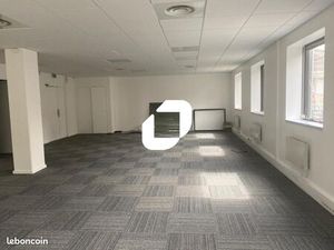 Bureau 181 m²