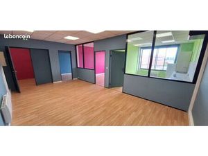 Loue bureau 100 m²
