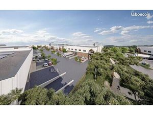 Local d'activité 2 389 m²