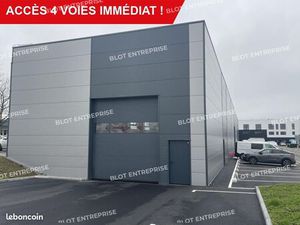 Local d'activité 960 m²