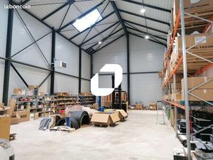 Local d'activité 1 114 m²