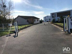 Local d'activités à vendre