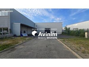 Local 1040 m² Saint-Ouen-l'Aumône