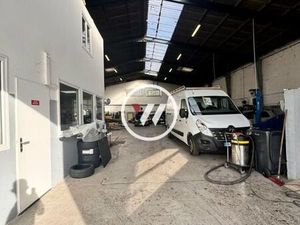 Local d'activité 1 350 m²